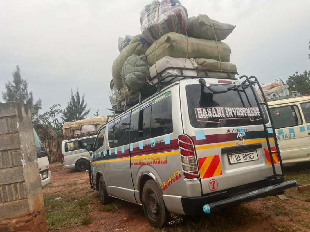 Police Net 11 Taxi Drivers in Night Operation as Dangerous Loading Crackdown Escalates Police Net 11 Taxi Drivers in Night Operation as Dangerous Loading Crackdown Escalates